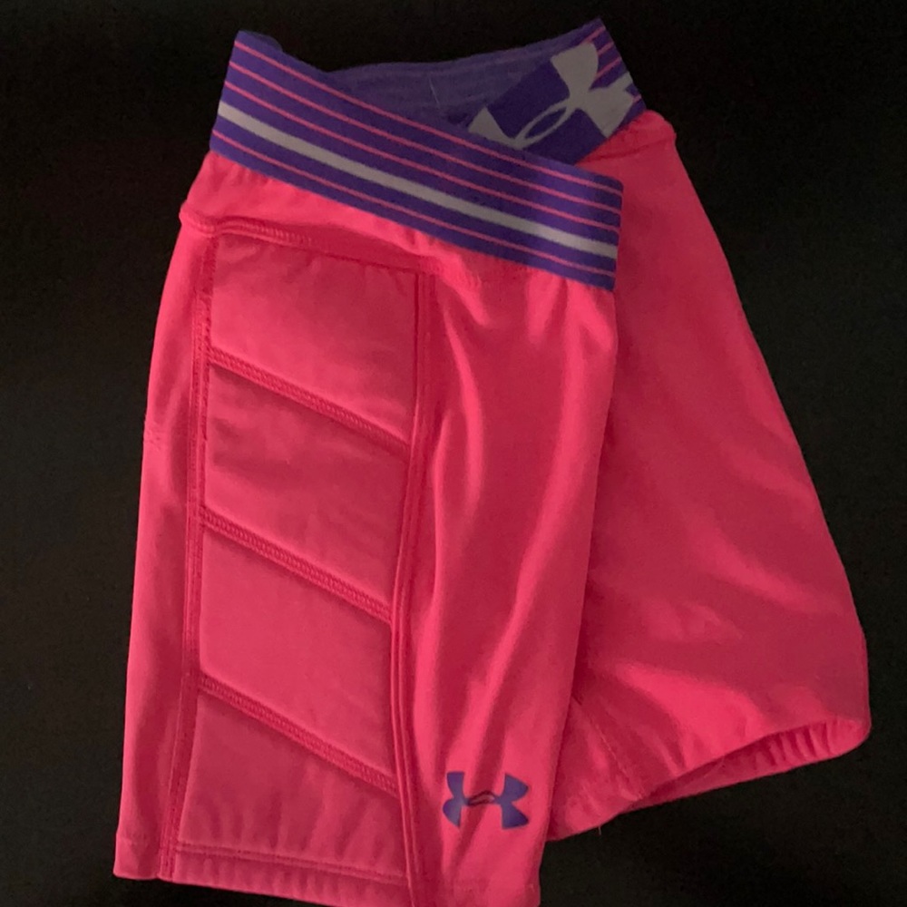 Under Armour performance shorts size YM